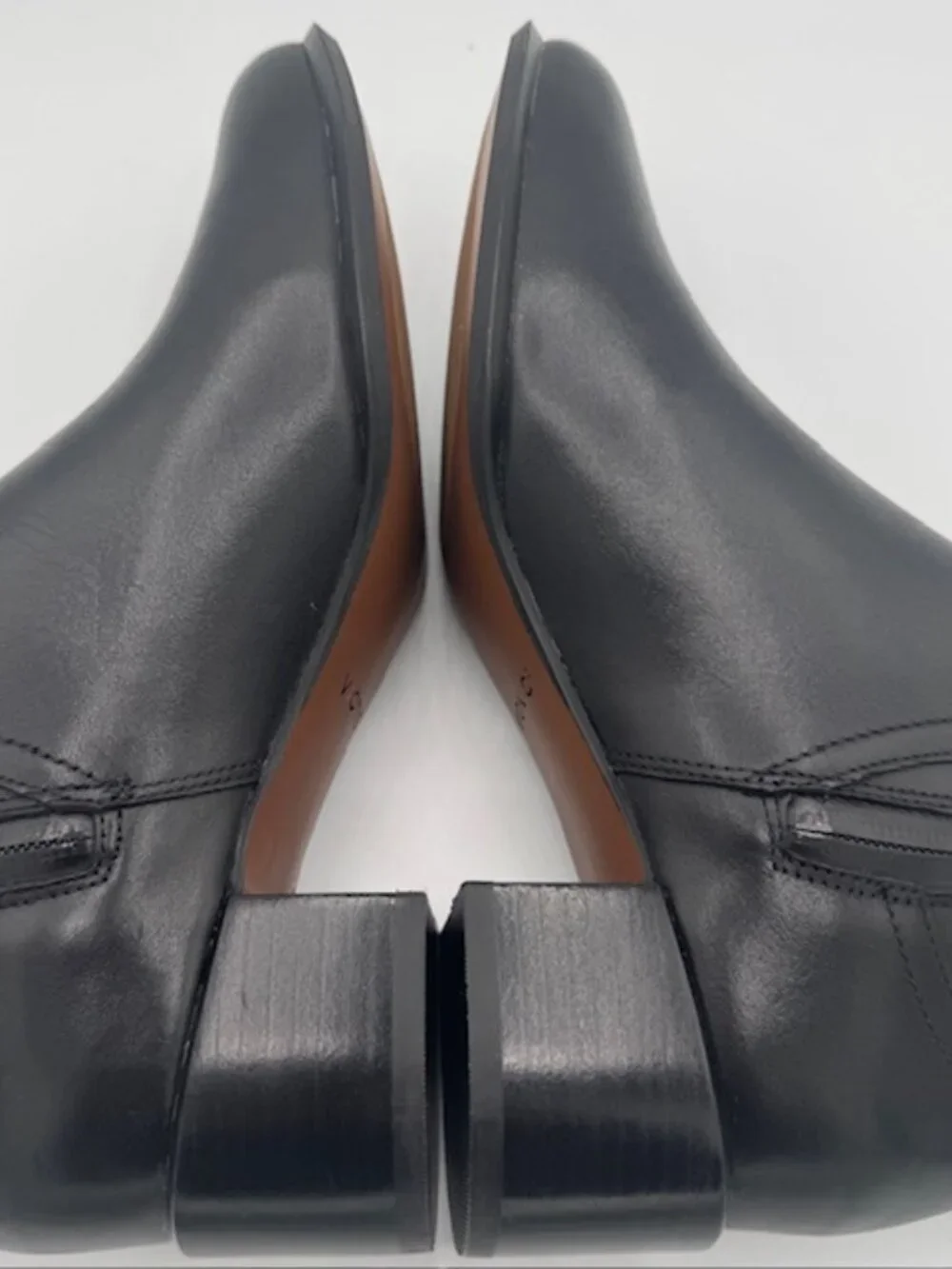 Vionic Kamryn Black Leather Waterproof Ankle Boots Women's 6